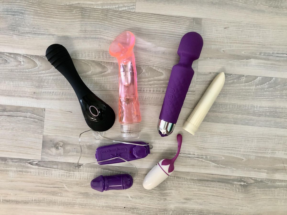 benutztes Spielzeug Dildo Vibrator Sexspielzeug