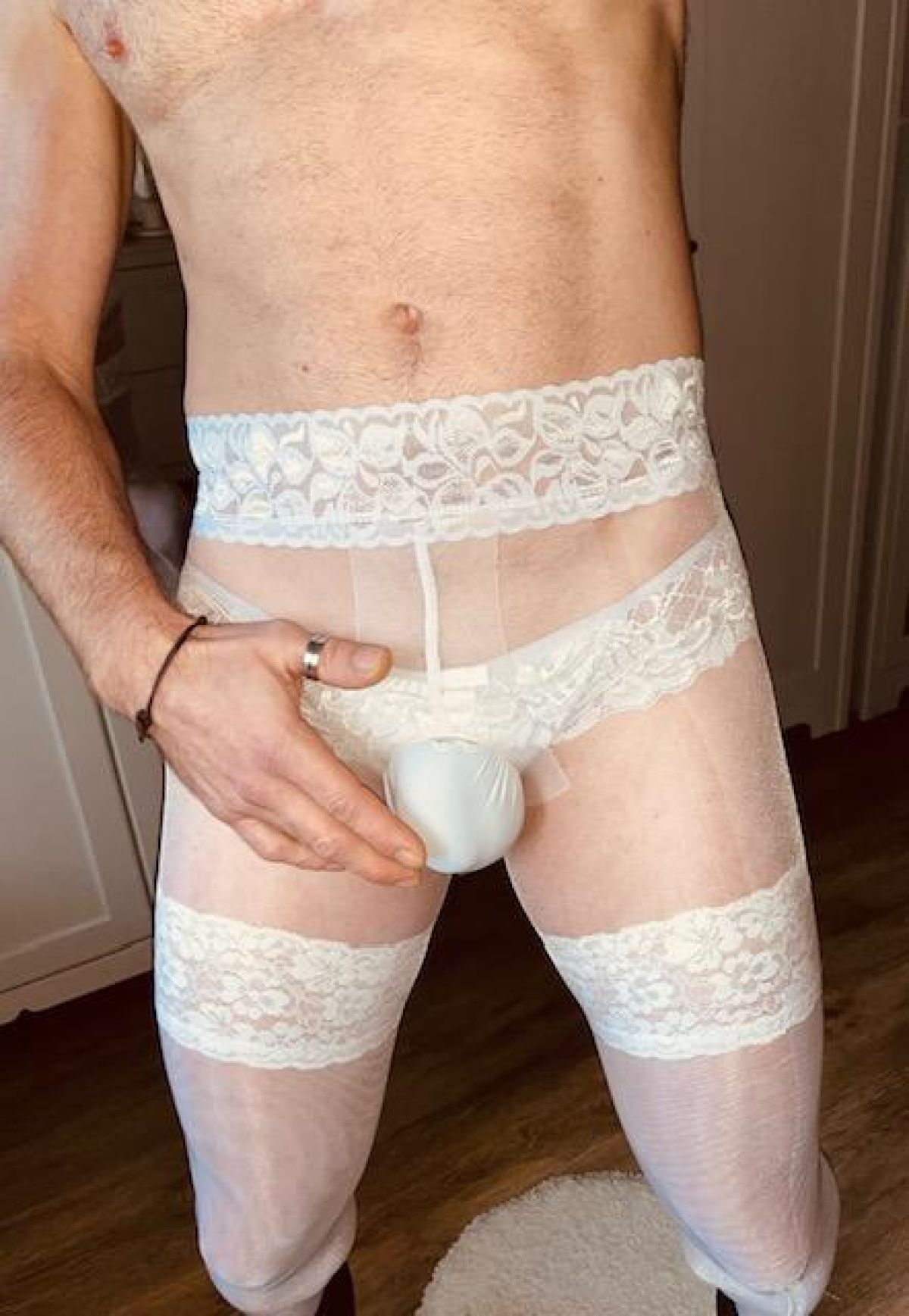 Zartes unschuldiges Weiß Höschen+ halterlose +feinstrumpfhose