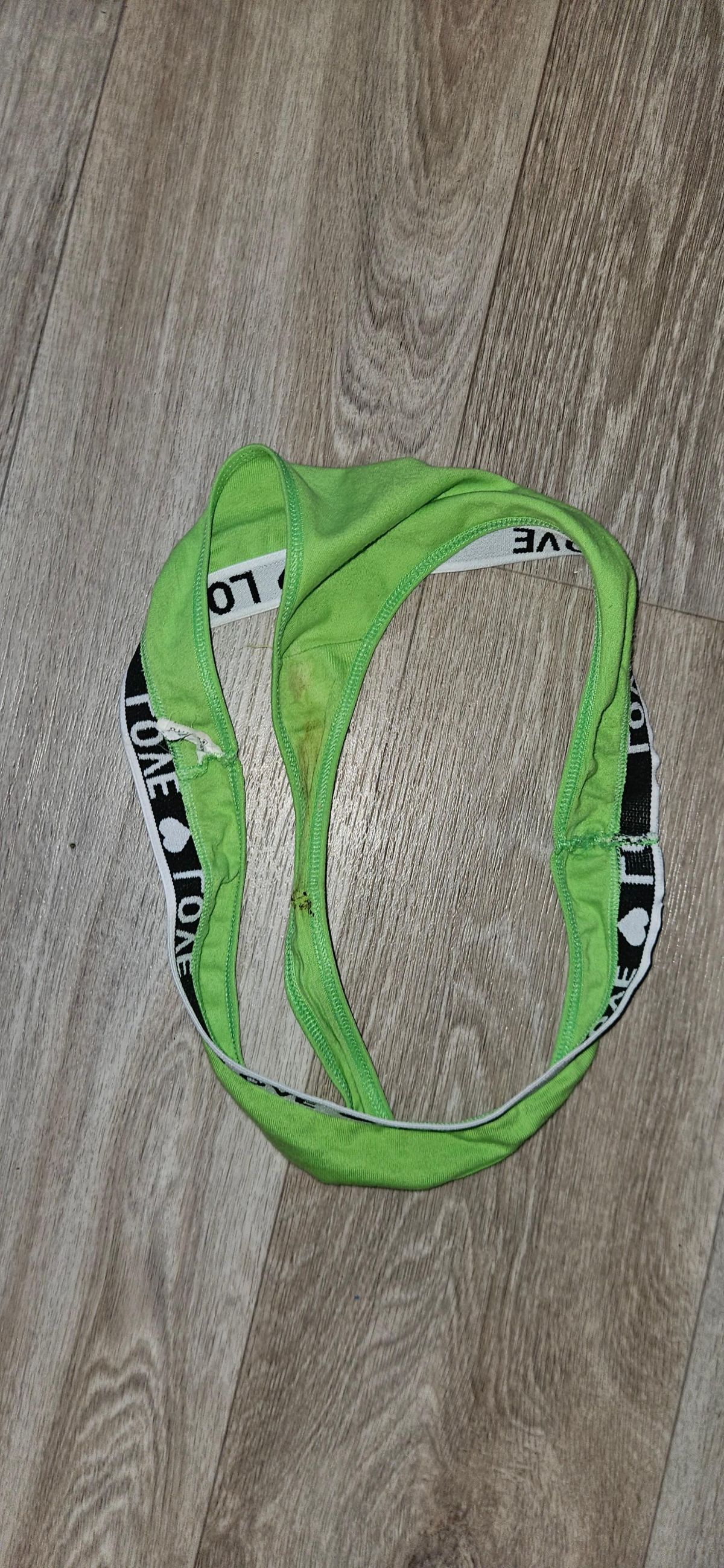 String grün