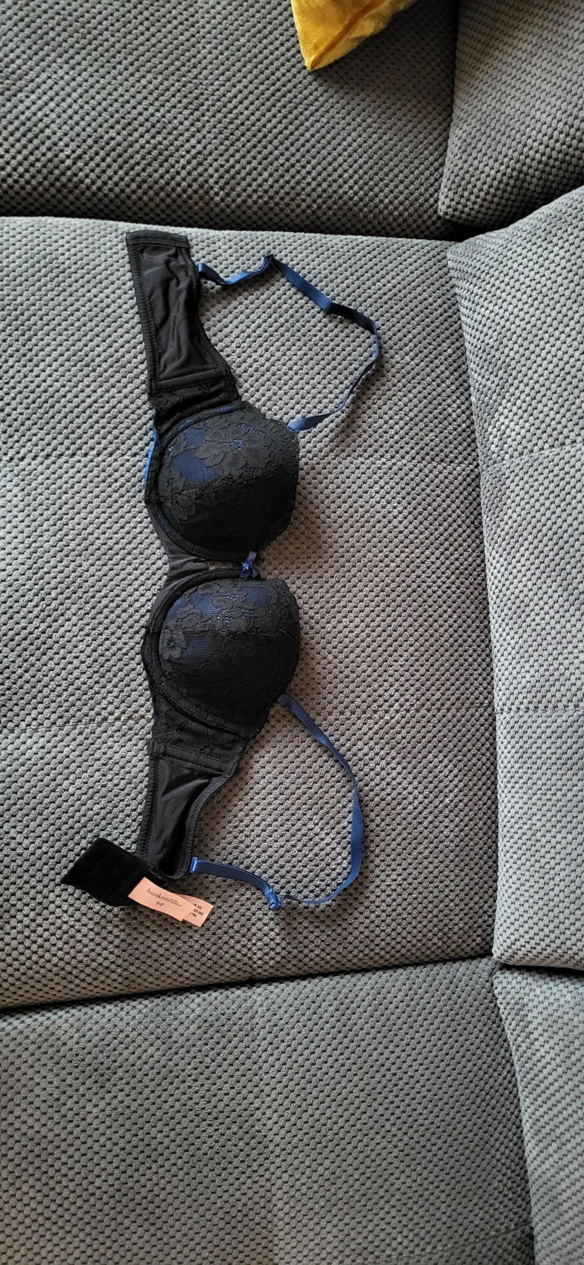 BH paket : Ich biete hier meine gebrauchte Unterwäsche an