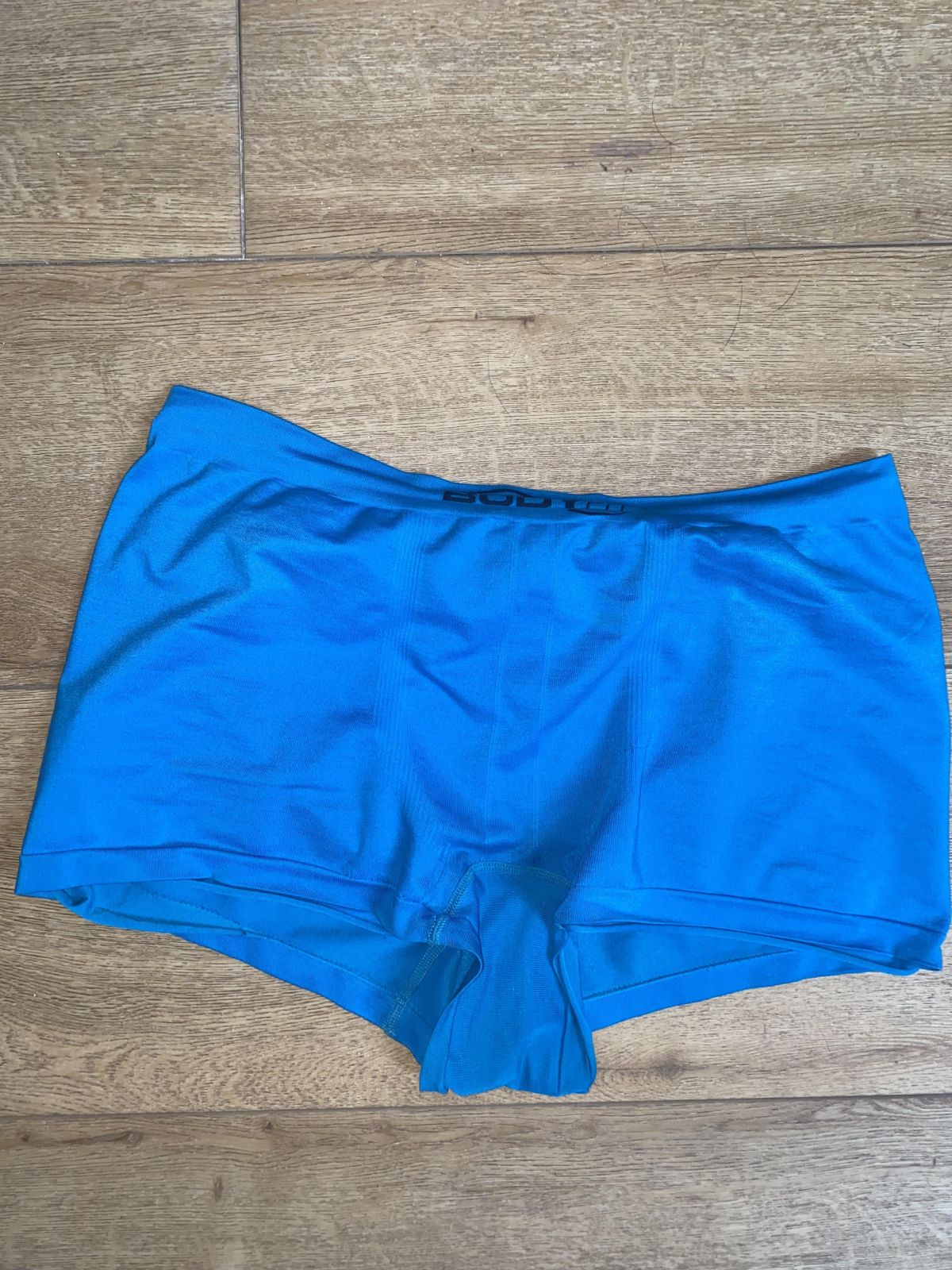 Boxershorts, getragen, geruchsintensiv