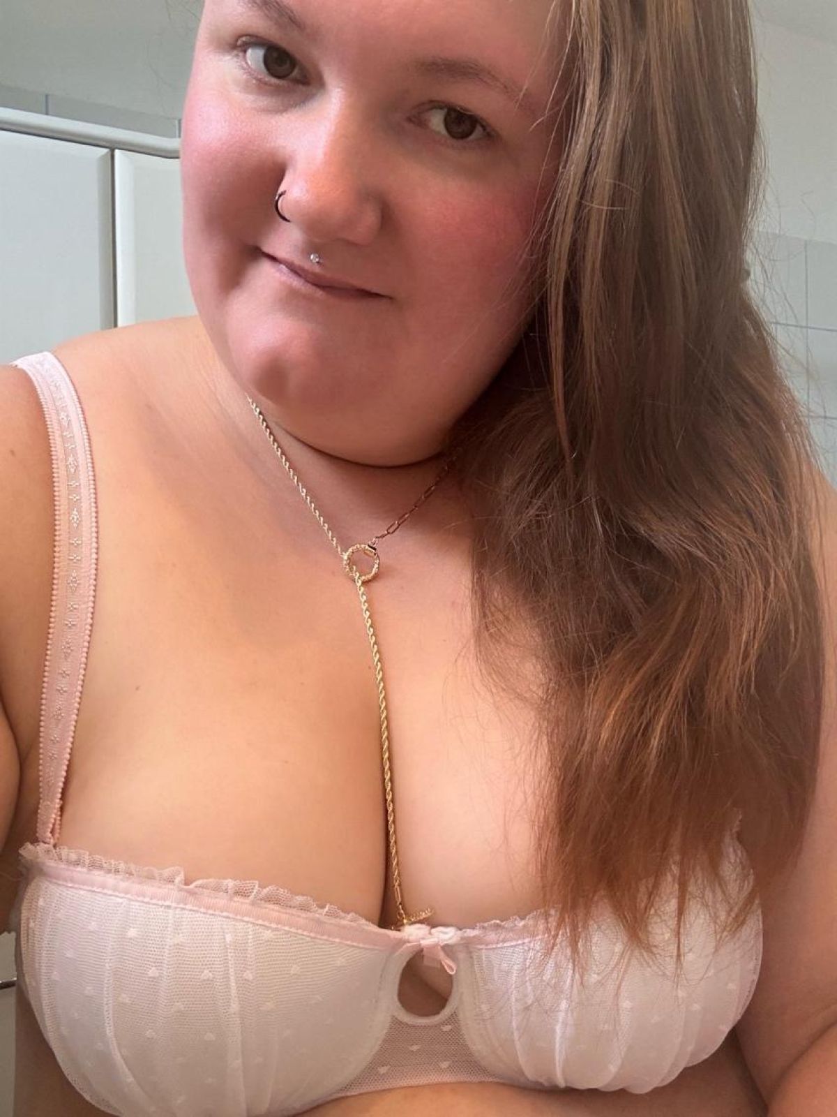 Girlfriend-Flat bin Online nur für dich und deinen Wünschen da