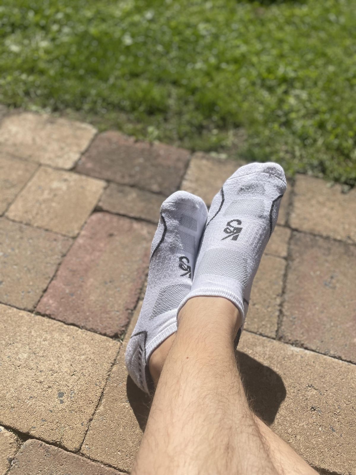 Getragene Sneaker-Socken | sportlicher Mann | Gr. 43