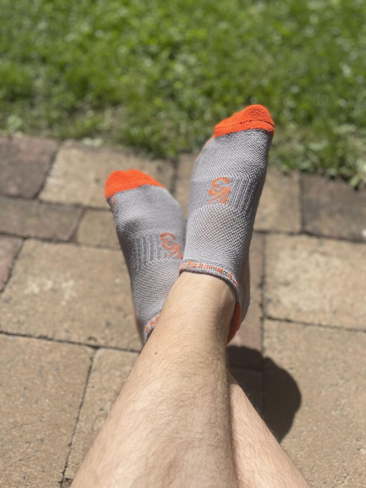 Getragene Sneaker-Socken | sportlicher Mann | Gr. 43