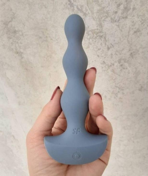 Frisch benutzter Analvibrator – inkl. Tragebild! ;)