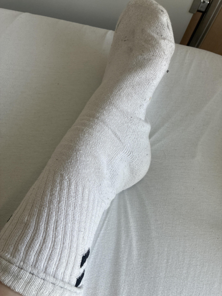 Ich verkaufe getragene Socken