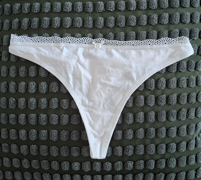 Sinnlicher getragener String/String