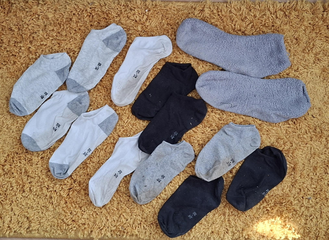 7 Paar intensiv getragene Socken – Wochenset (Montag bis Sonntag)