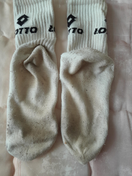 Sportsocken abzugeben