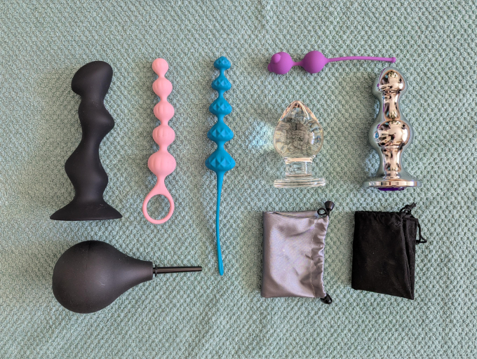Diverse Analtoys