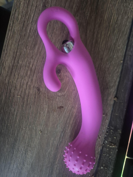 Dildo mit Noppen