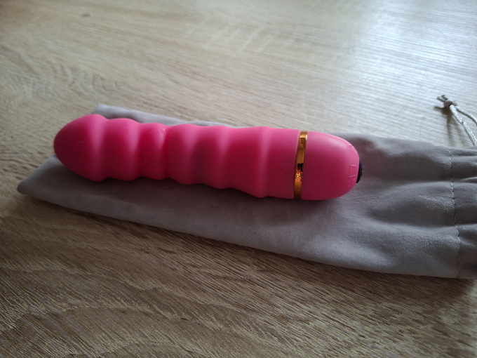 Hübscher Vibrator von EIS