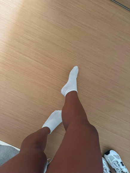 für dich getragene Socken (Thai)